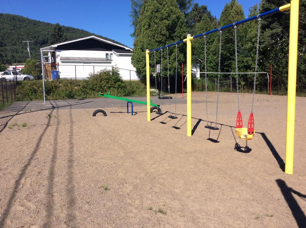 Camping Le 4 Chemins LʼAnse-Saint-Jean Pokój zdjęcie