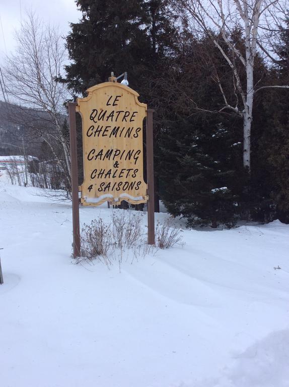 Camping Le 4 Chemins LʼAnse-Saint-Jean Zewnętrze zdjęcie