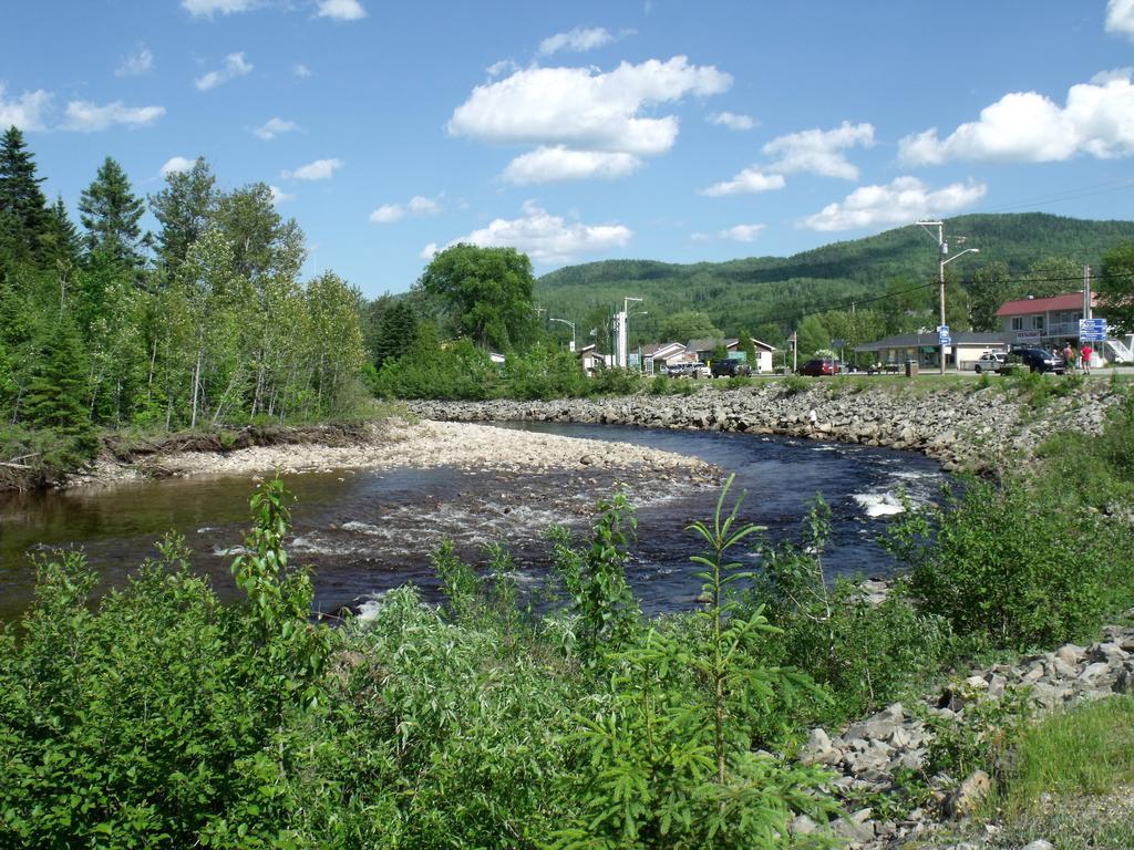 Camping Le 4 Chemins LʼAnse-Saint-Jean Pokój zdjęcie
